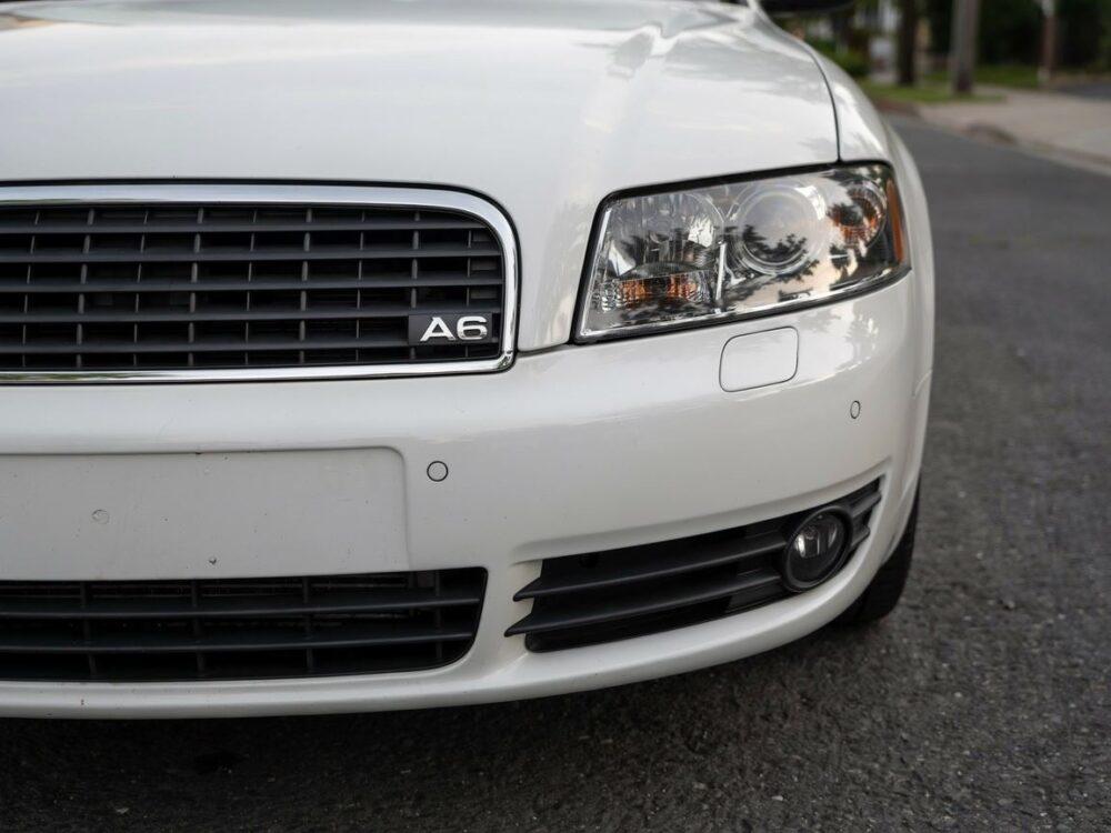 detal mocowania zderzaka Audi