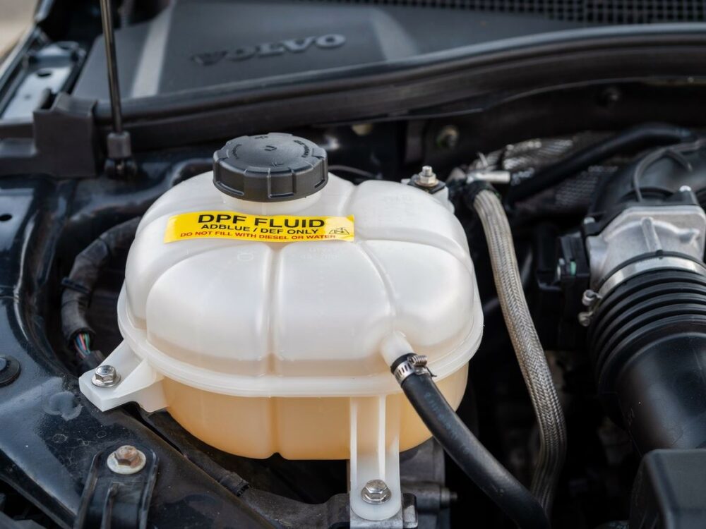 lokalizacja zbiornika płynu DPF w Volvo V50