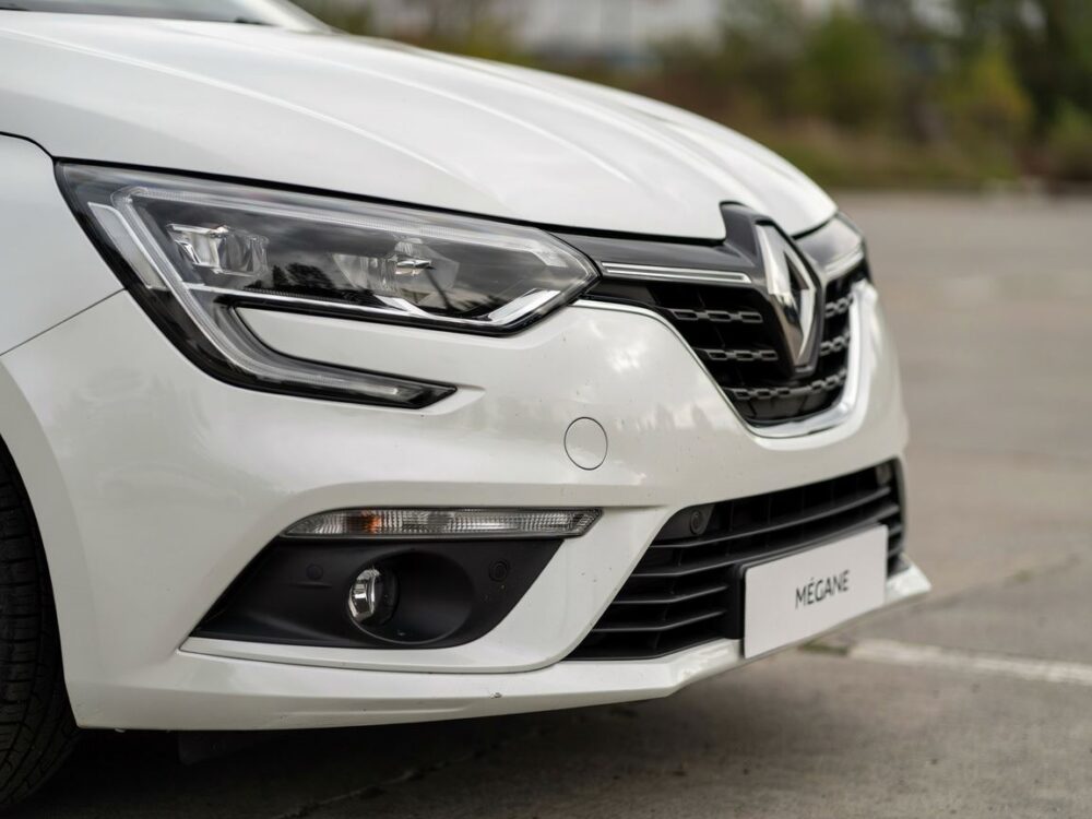 maska samochodu Renault Megane 3