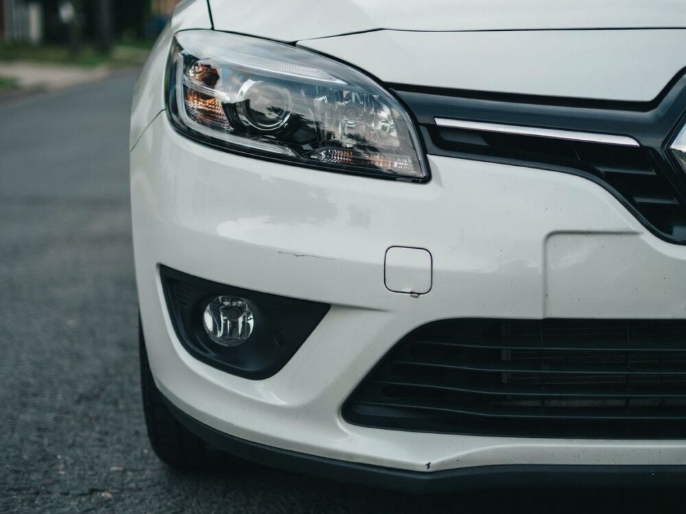 Jak wybrać i zamontować zderzak do Renault Megane 3 – kompletny poradnik