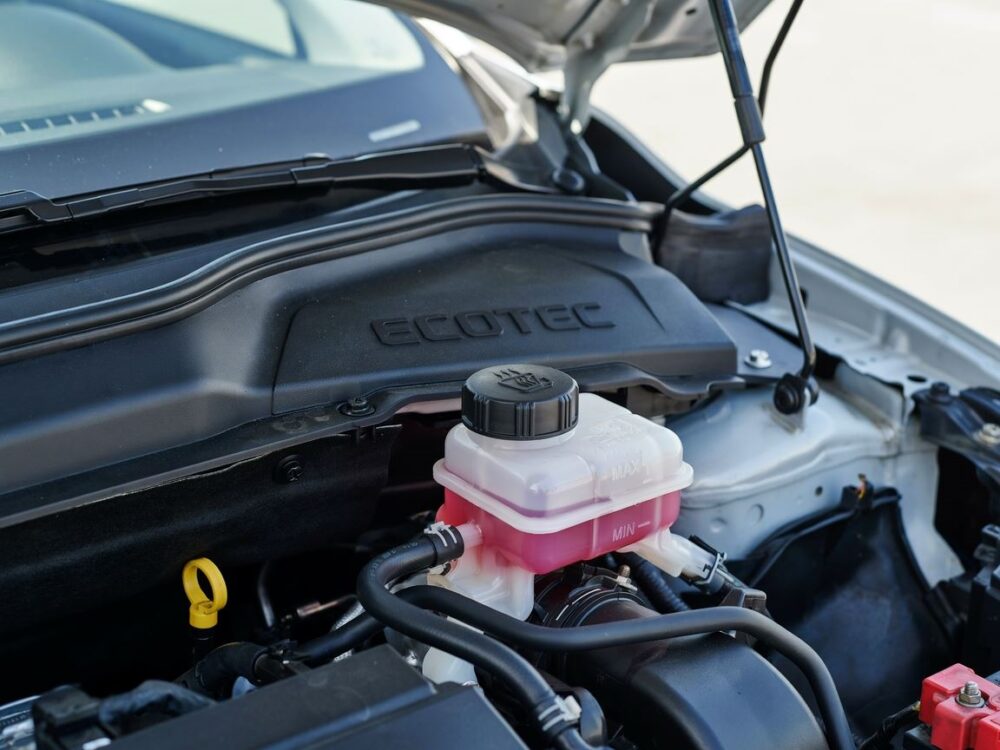 Opel Corsa D poziom płynu chłodniczego jak sprawdzić i utrzymać prawidłowy poziom